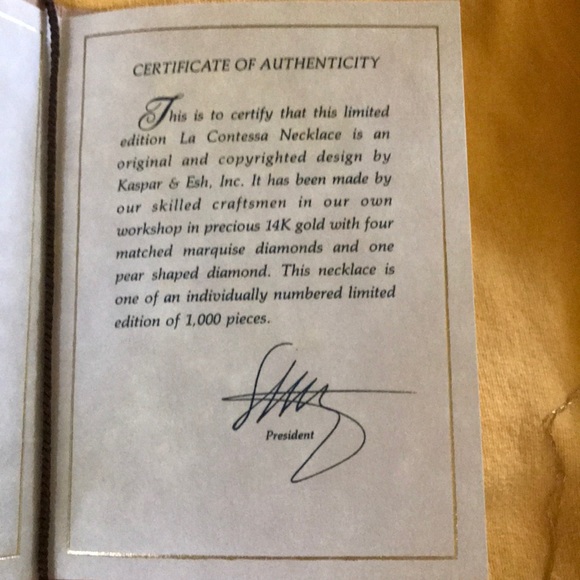 La Contessa Diamond Necklace - Picture 3 of 6